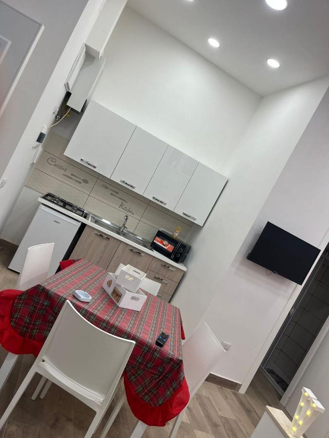 Vittoria Home เนเปิลส์ ภายนอก รูปภาพ